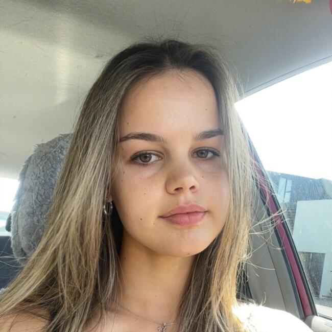 Babysitter in Christchurch: Zofia