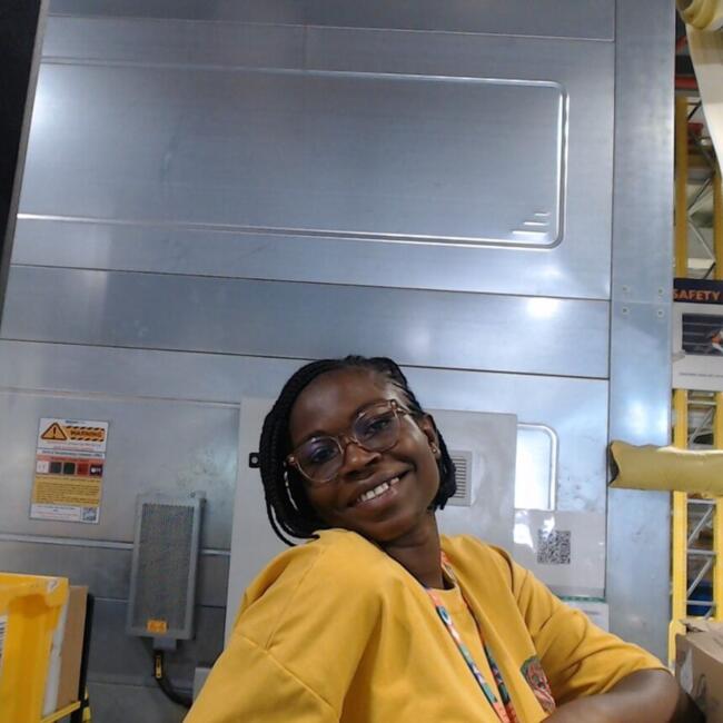 Babysitting job in Sharjah city: Linda