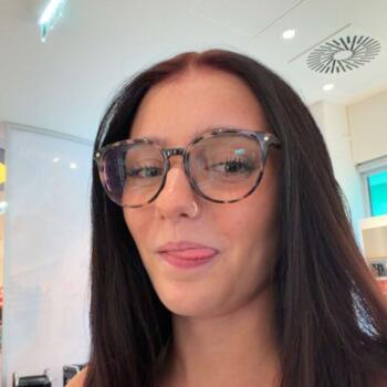 Babysitter in Rechnitz: Vio
