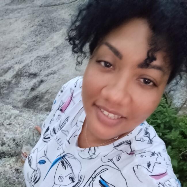 Babysitter in Florianópolis: Bella