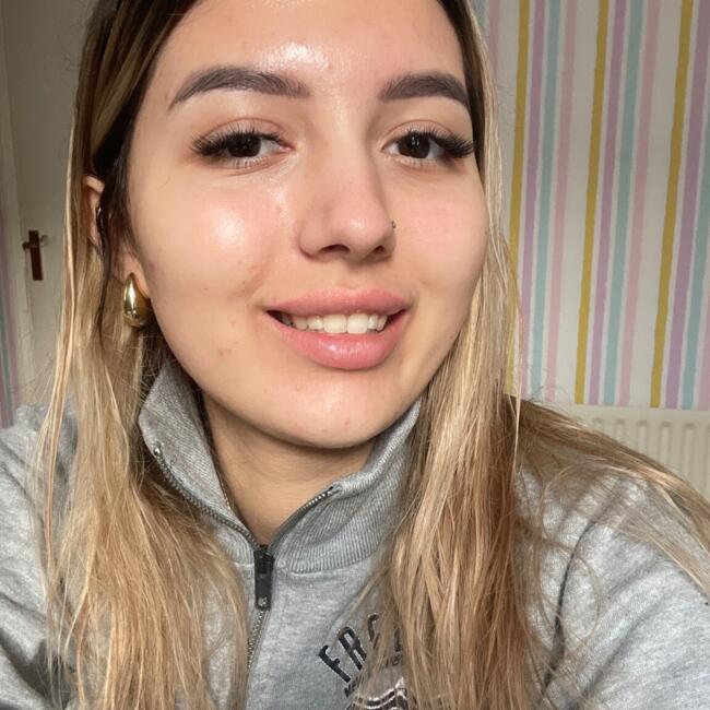 Babysitter in London: Emanuela