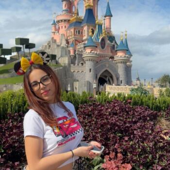 Babysitter in Guyancourt: Shainez