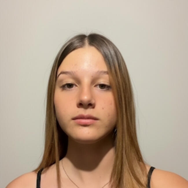 Babysitter in Almada: Isabella