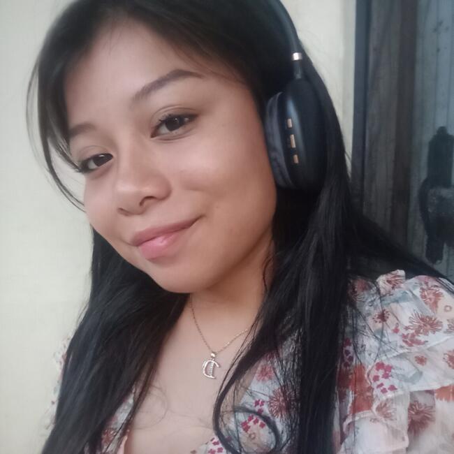 Babysitter in Panama City: Dayana
