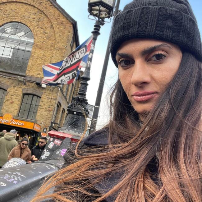 Δουλειά για babysitter στην περιοχή Γλυκά Νερά: Elena