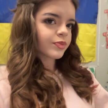 Babysitter in Brooklyn: Lilia