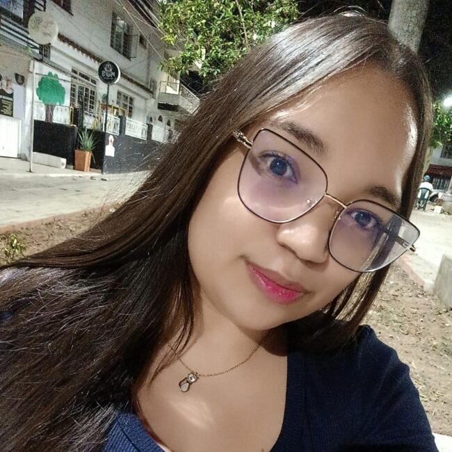 Niñera en Floridablanca: Paola