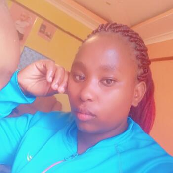Babysitter in Ruiru: Alice