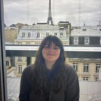 Baby-sitter à Mont-Saint-Aignan: Lesly