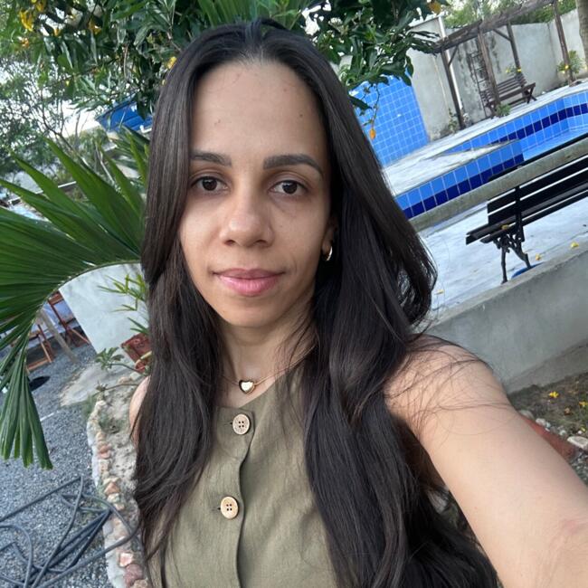 Babysitting job in Senhor do Bonfim: Poliana