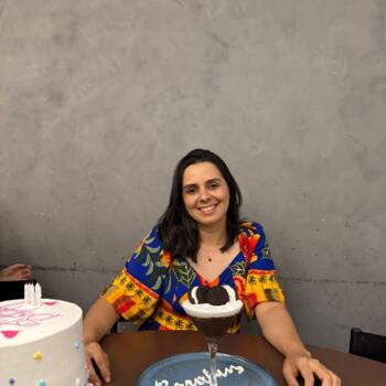 Babysitter Goiânia: Mônica