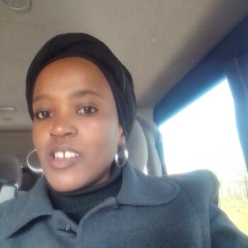 Babysitter in Soweto: Lindiwe Virginia