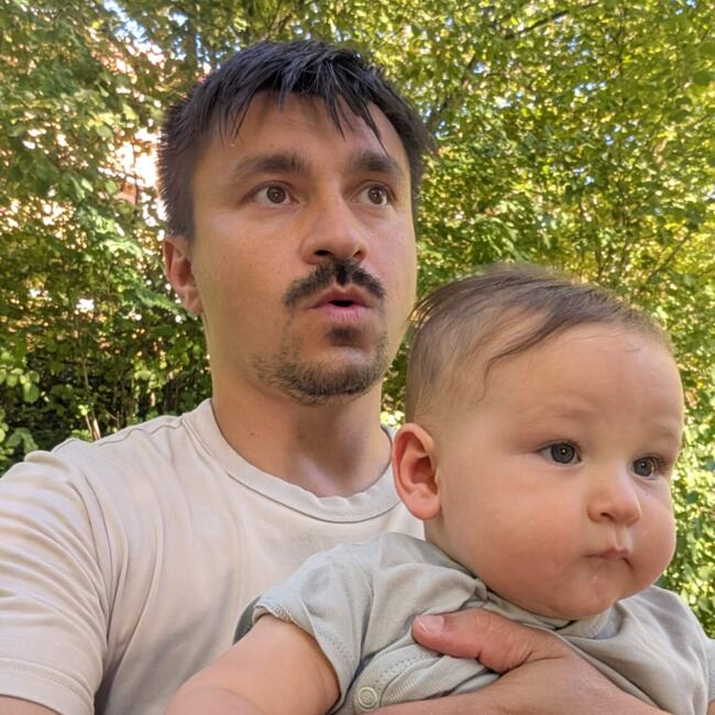 Babysitter Job in Adliswil: Amir