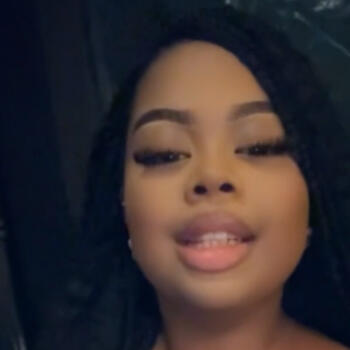 Babysitter in Bagneux: Nadra