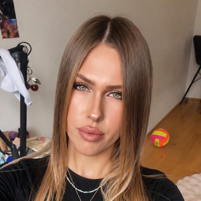 Babysitter in Wels: Yevanhelina
