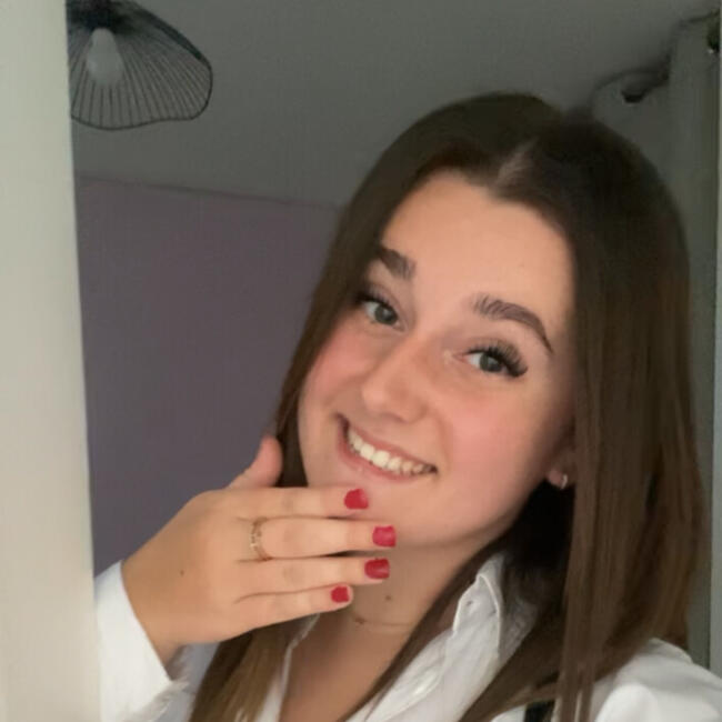 Babysitter in Montmorillon: Wendy
