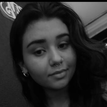 Babysitter in São José do Rio Preto: Camile