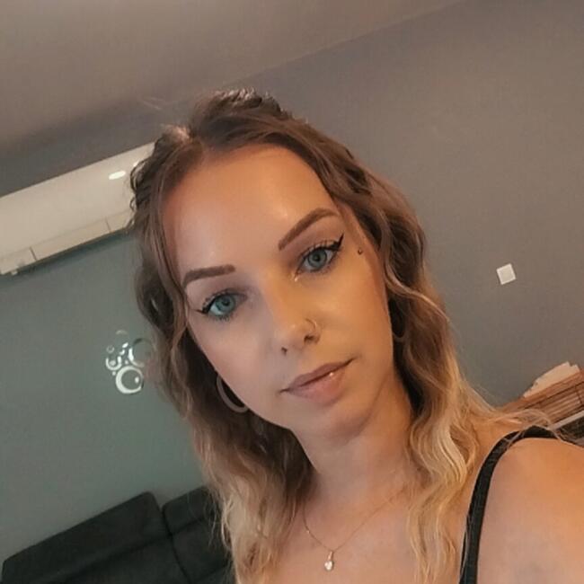 Babysitter in Ginestas: Charlotte