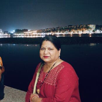 Babysitter in Nagpur: Akshada