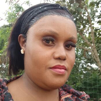Babysitter in Richards Bay: Snothile