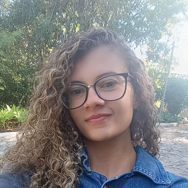 Babysitter in Vespasiano: Larissa