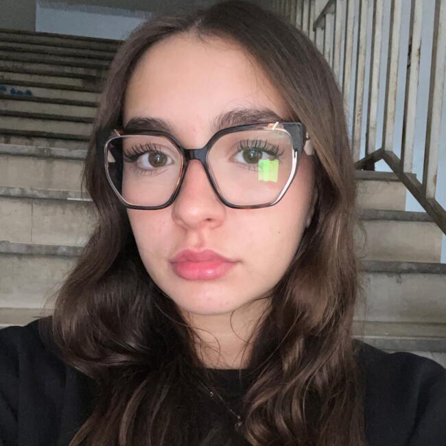 Babysitter in Carvide: Rita