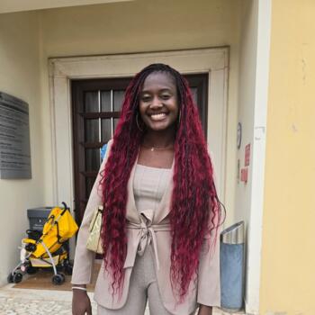 Babysitter in Padoue: Belinda