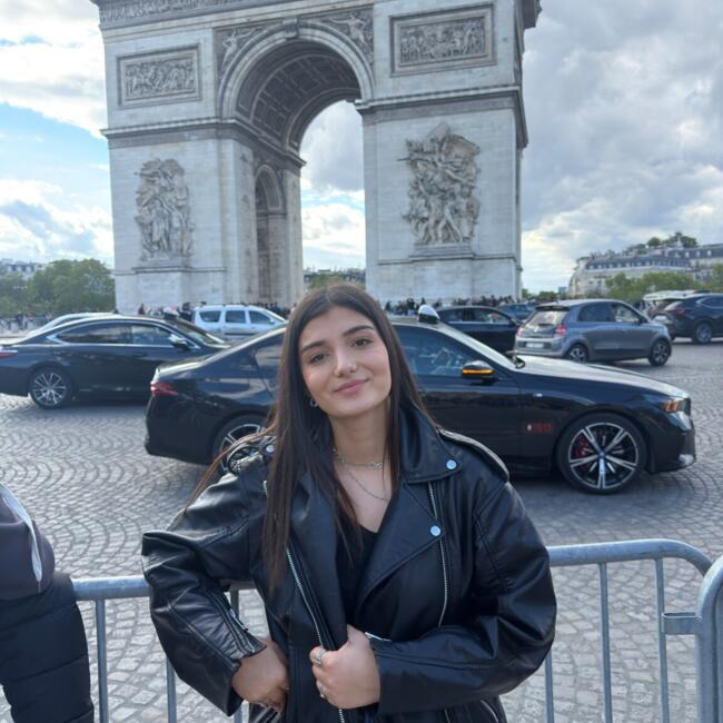 Babysitter in Villeurbanne: Alessia
