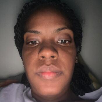 Babysitting job in Portmore: babysitting job Tajera