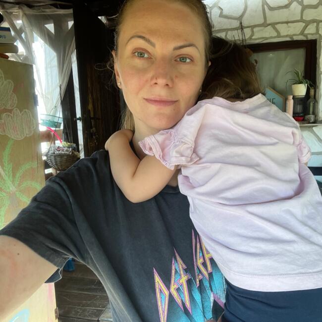 Babysitter in Budapest: Tekla