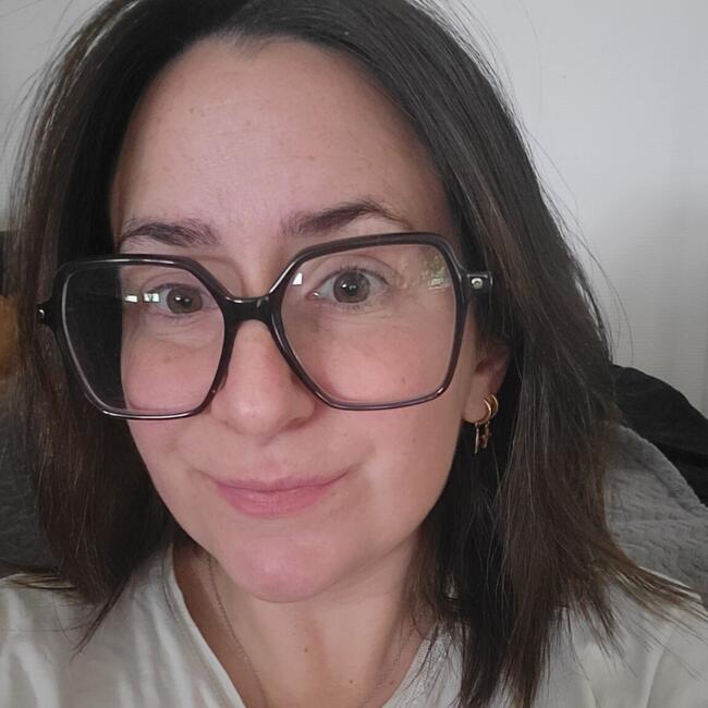 Babysitter in Prévessin-Moëns: Olivia