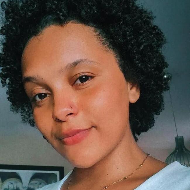 Babá em Salvador: Micaele