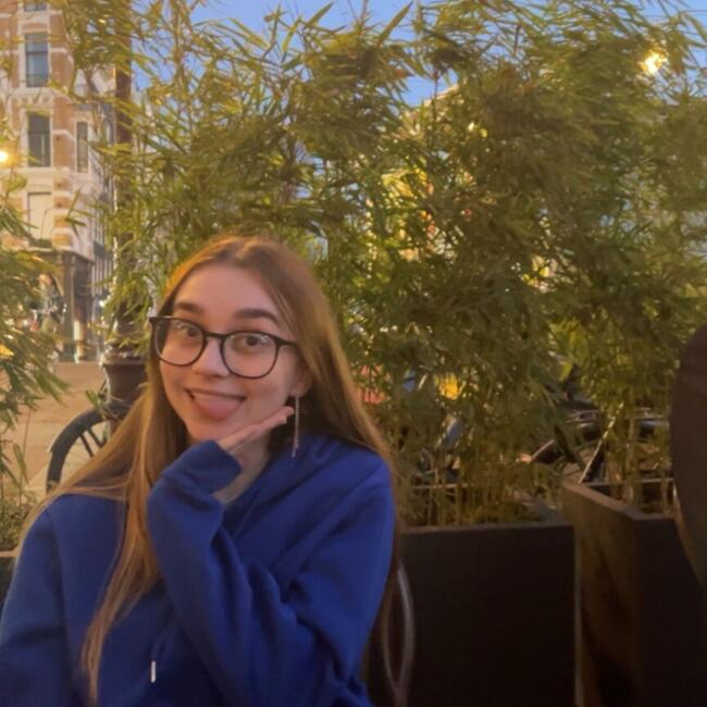 Babysitter in Brussels: Lyzzie