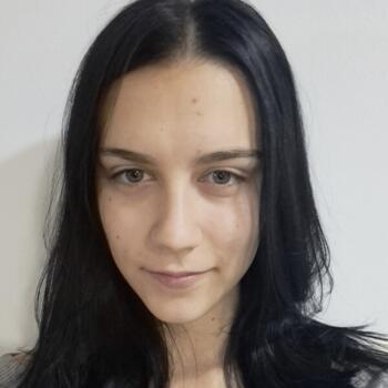 Babysitter in Romainville: Nina