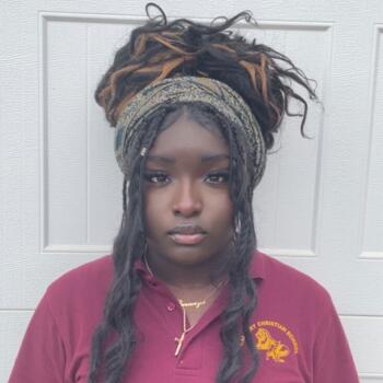 Babysitter Woodbridge (Virginia): Brennyn