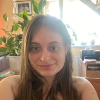 Babysitter in Budapest: Enikő
