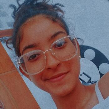 Babysitter in Alagoinhas: Angelica