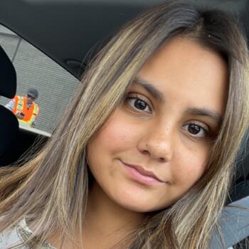 Baby-sitter in Toronto: Isabella