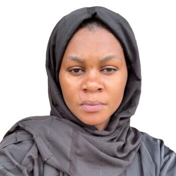 جليسة أطفال في أبوظبي: Zuena