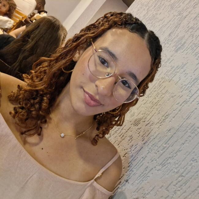 Babysitter in Goiânia: Claudia