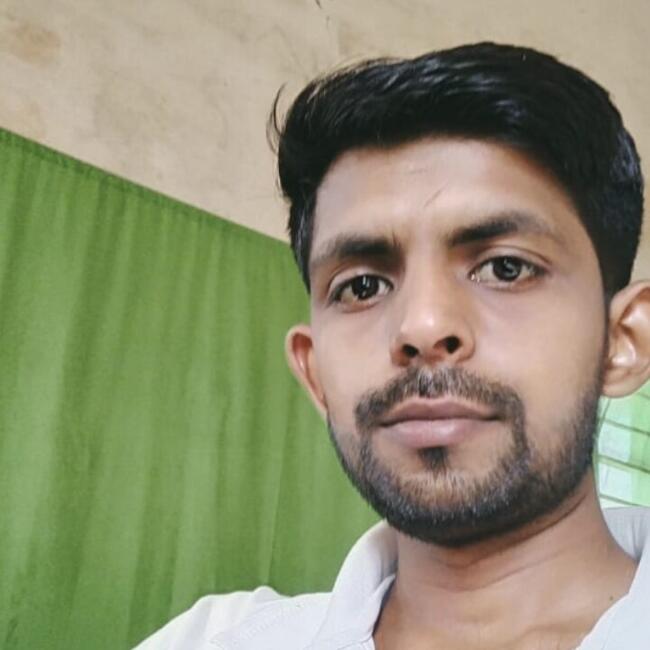 Babysitting job in Raipur: Hena