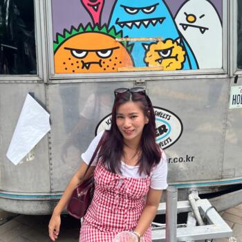 Babysitter Bangkok: Nima
