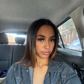 Babysitter in Jersey City: Destiny