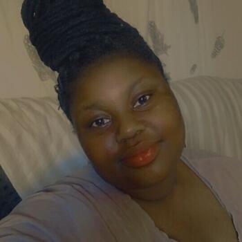 Babysitter in East London: Nikkita