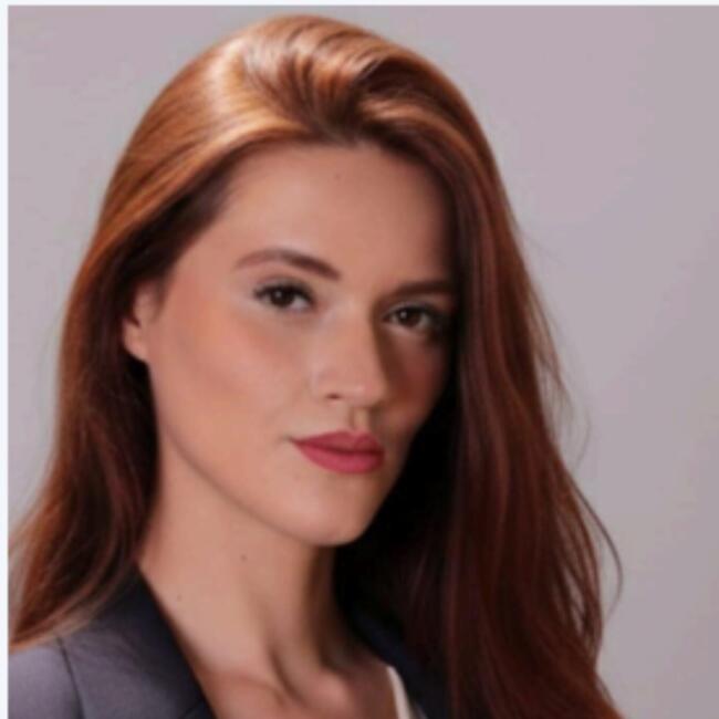 Niñera en Medellín: Manuela