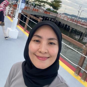 Babysitter in Kota Kinabalu: Zella