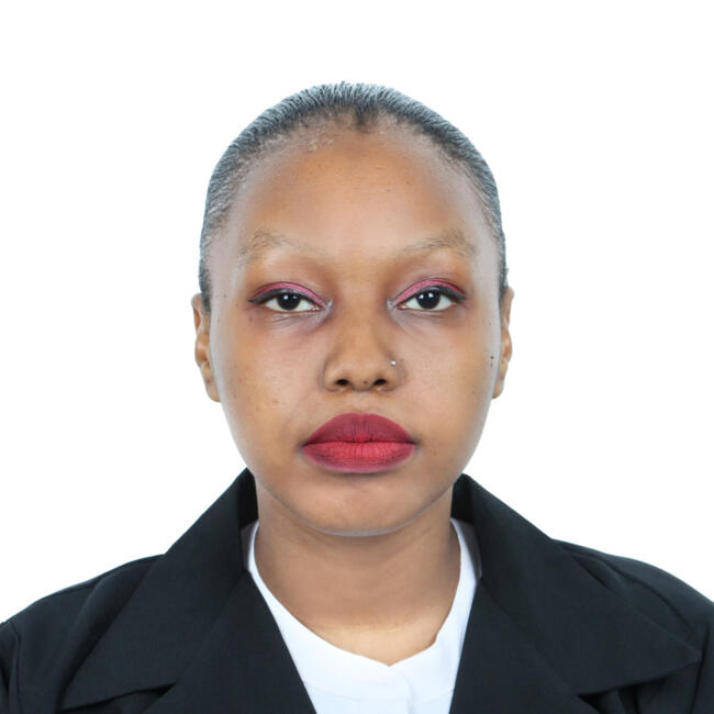 جليسة أطفال في دبي: Aisha