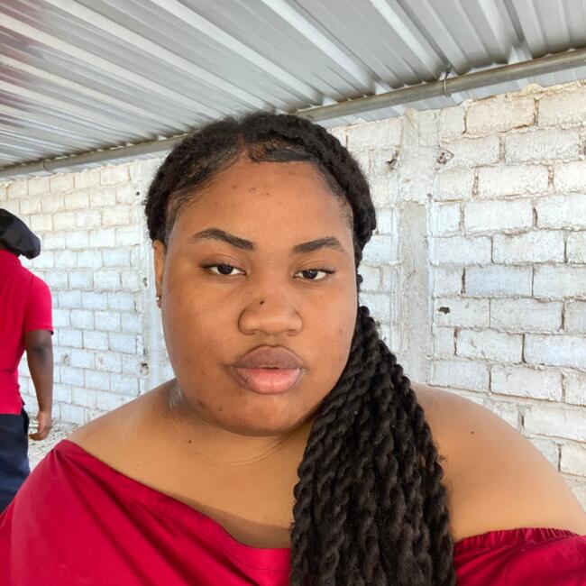 Babysitter in Dakar: Alba Teodosia