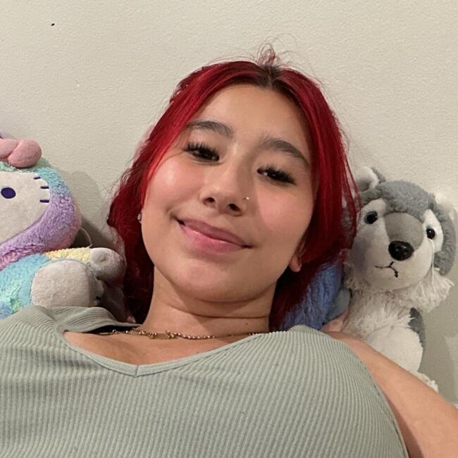 Babysitter in Borough of Queens: Juliana