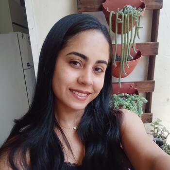 Babá em Guarujá: Nicole albuquerque